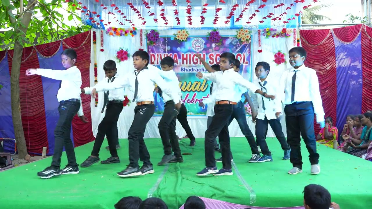 Performance from Divya High School Sports Day 2025–26. 6E2