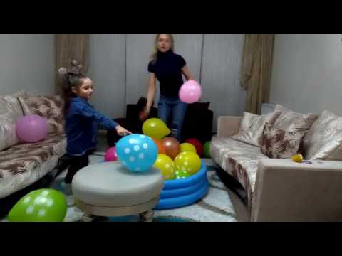 lina we played balloon. Annemle balon patlatma yarışı. Annem sandalyeden düştüüü.