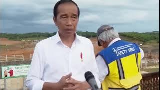Momen Lucu Hp Nokia Legend Pak Mentri PUPR berbunyi dekat Pak Jokowi yang lagi Wawancara