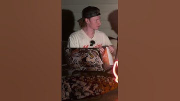 White cheddar cheese puffs the 🐐‼️🔥