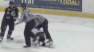 Brandon Mashinter vs Louis Robitaille - 11/13/09