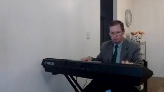 George Marsellus Performing Eine Kleies Lied Vom Frieden Katja Ebstein Hit