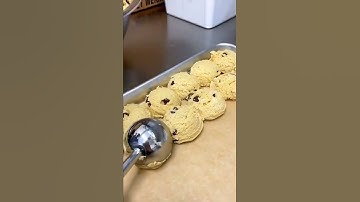 Cookies baking..#shorts #ytshorts #yummy #yt #asmr #shortvideo #youtubeshorts #youtube #my 🫓🥧