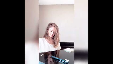 Thumbnail of Minka kelly play piano #118