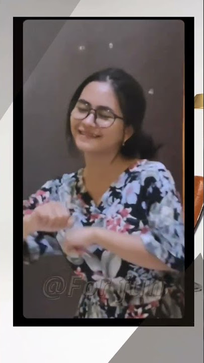angkat dua tangan kasih jempolnya || TikTok viral || Lagu Viral TikTok || Dance TikTok #shorts #fyp