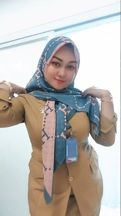 ibu pns semok cantik