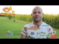 شاهد عزيز الشافعي يشارك مشجعي الزمالك فى تصويرهم أغنية للفريق بمناسبة فوزة بالدورى العام 