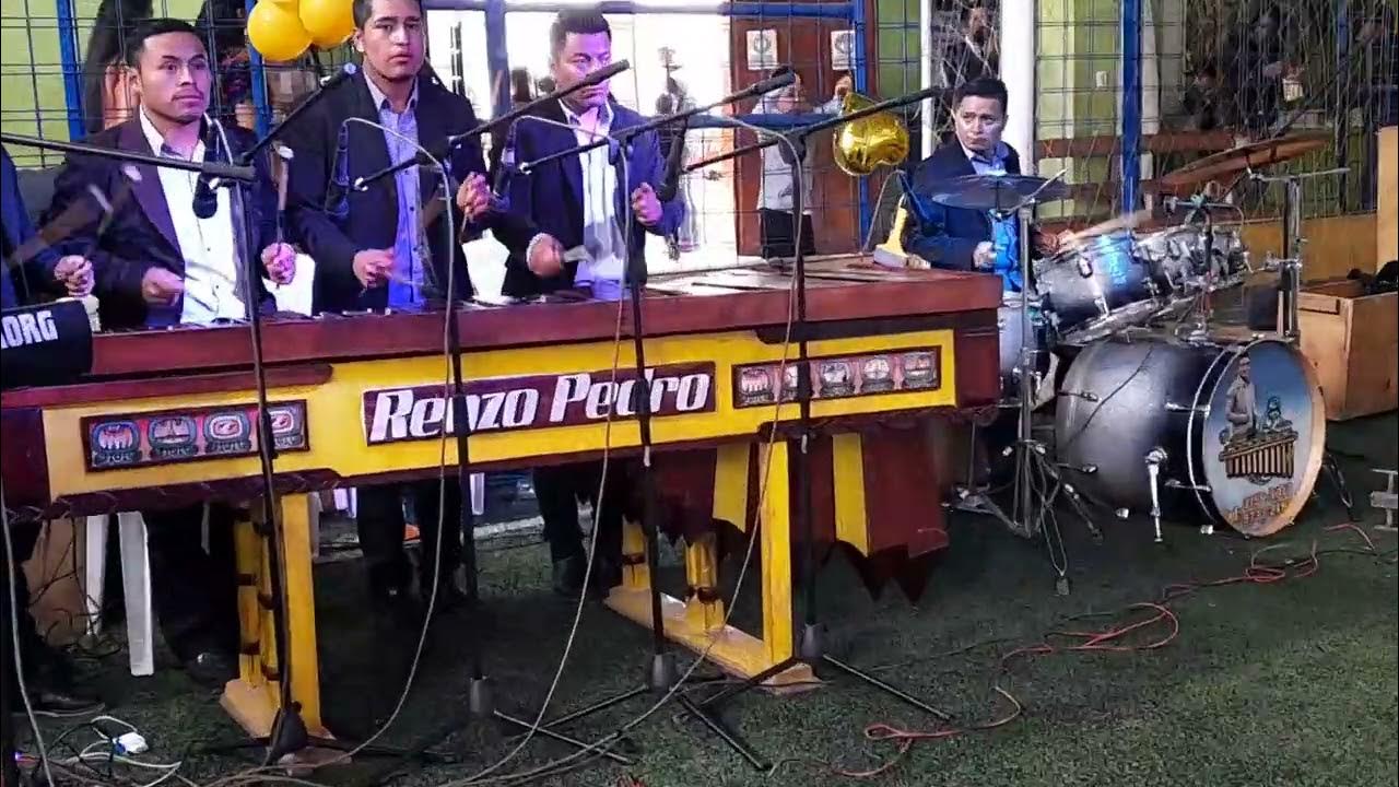 Renzo Pedro y Su Marimba en vivo en San Pedro Soloma. boda de Felipe y