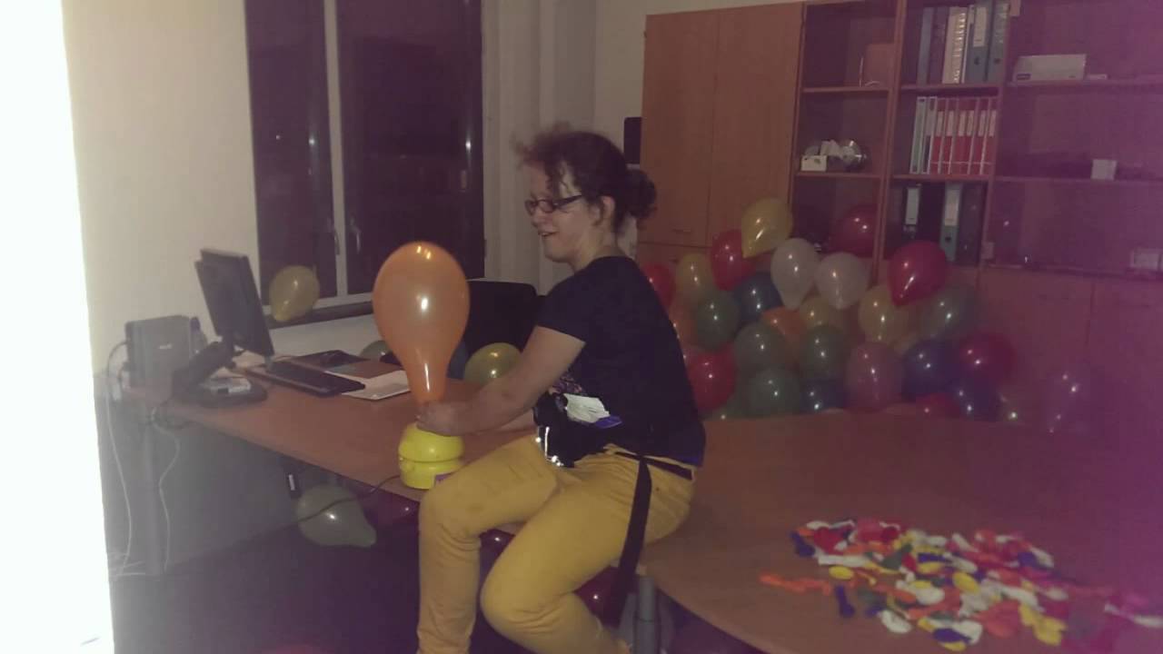 1 april grap op mijn werk - YouTube