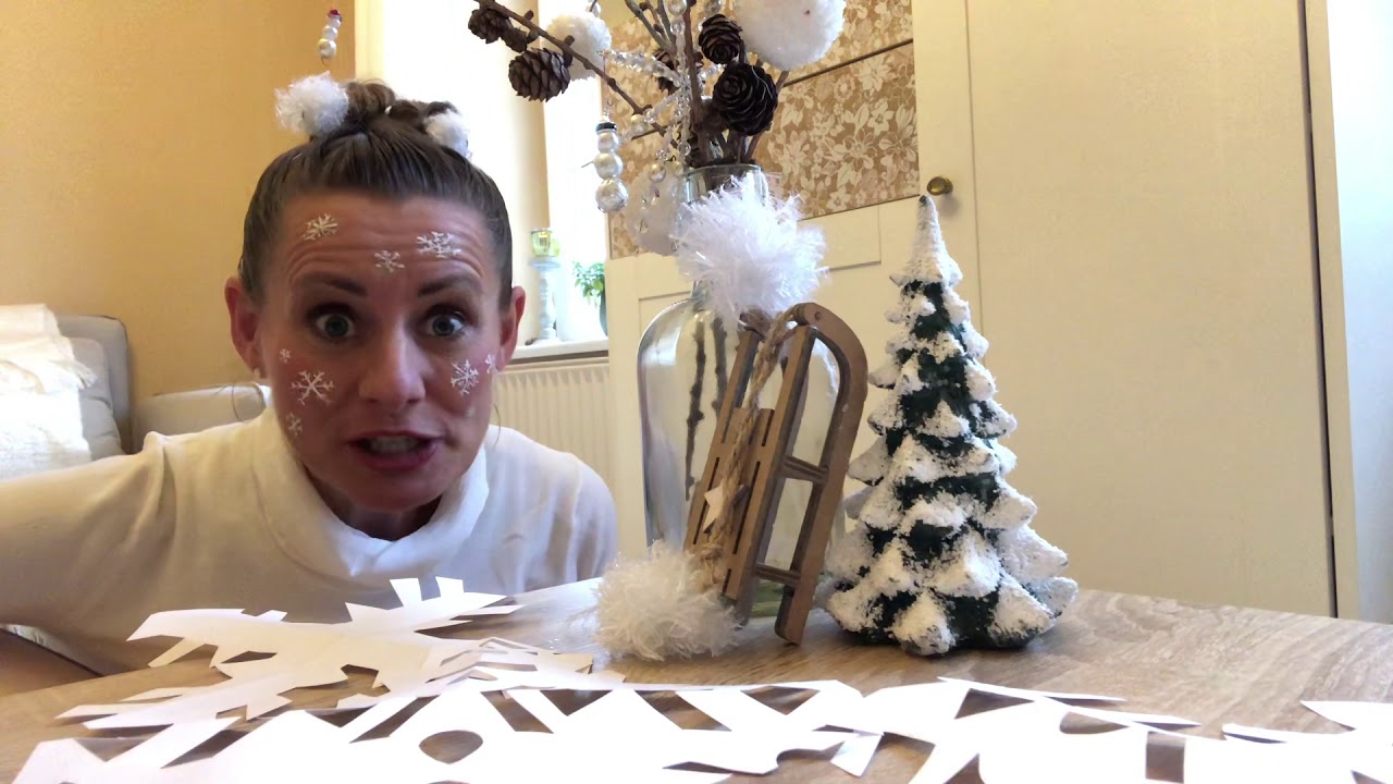 Es Schneit Es Schneit Kommt Alle Aus Dem Haus Text Es schneit, es schneit! Kommt alle aus dem Haus! Winterlied von Rolf