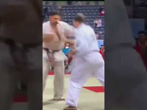 Маваши Гери WKF каратэ