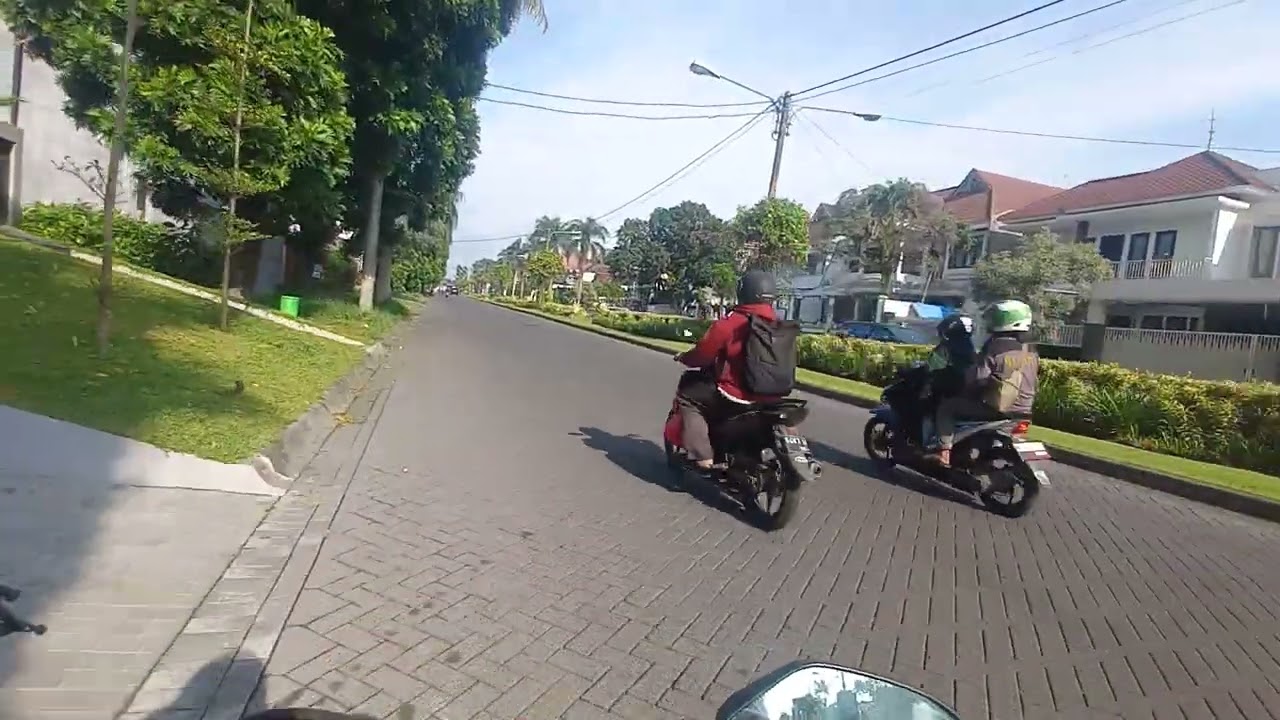 MOTOVLOG : PERUMAHAN EKSEKUTIF ARAYA