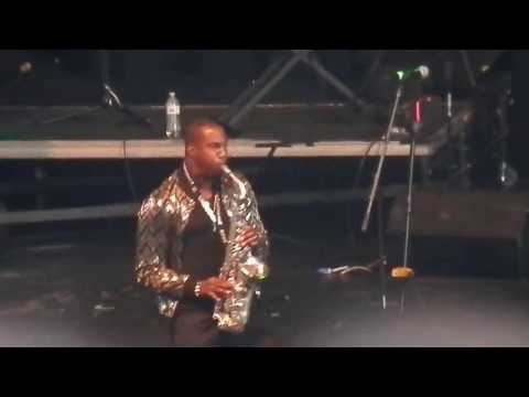'Energetic' Eric Darius ft. Nick Colionne - "Night On The Town" (LIVE)