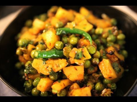 dry-aloo-mutter-(potato-and-peas-dry-vegetable)-by-seema