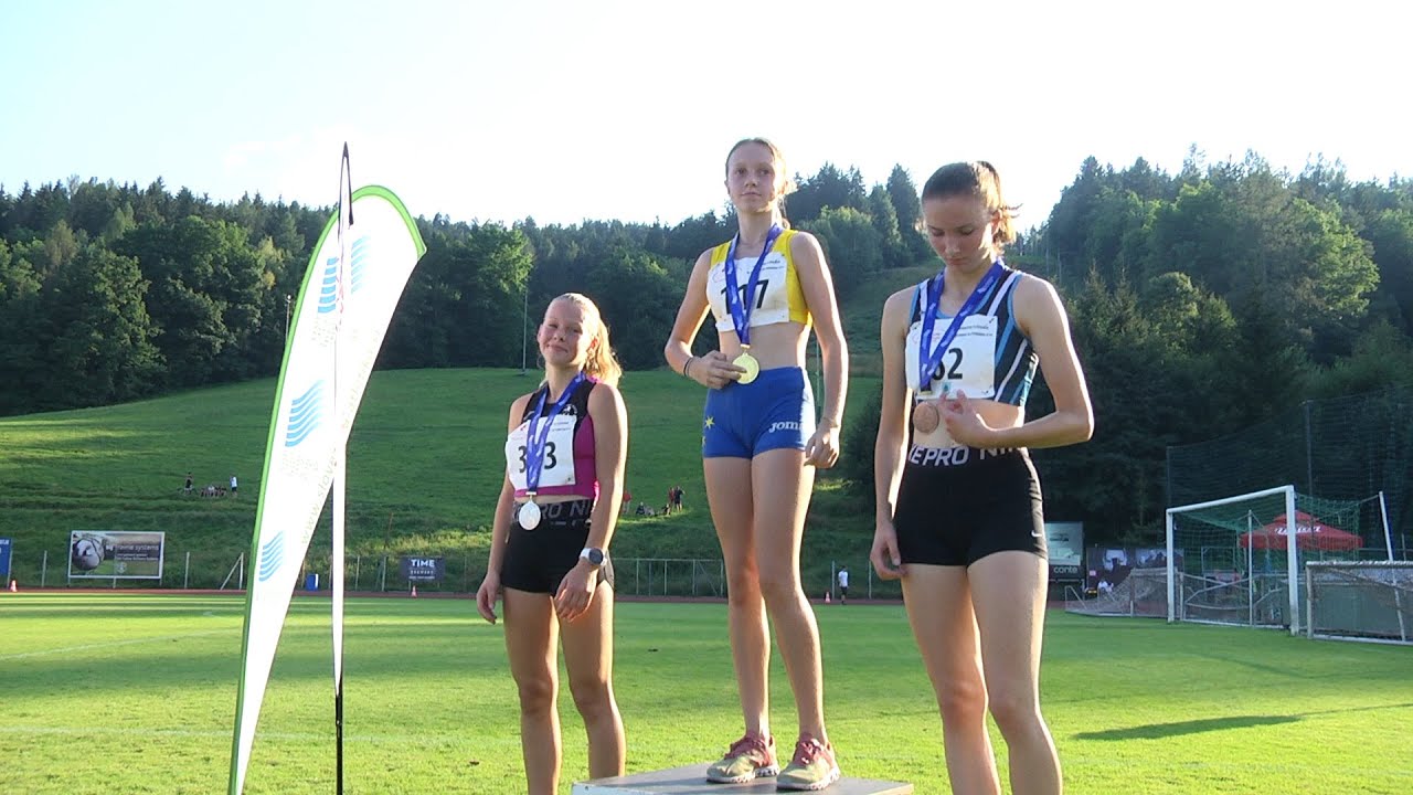 Prvenstvo Slovenije za pionirje in pionirke (U16) / Tanja, Hana in Ajda