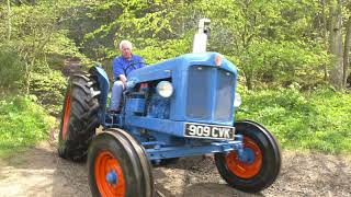 Lanchester Vintage Club Tractor Road Run 70518