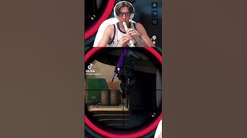 Streamer plays cod with a flute