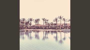 Pulsating Backdrops for Summer Chill Time