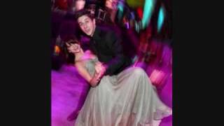 Wizards of waverly place emmy award winners selena gomez and david
henrie share a dance to celebrate their victory. credit: anything
disney. delena's soo cut...