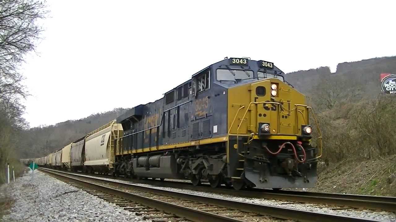 CSX 3043 Leads CSX G671-08 w/ Engineer Carlos Burnett in Wauhatchie, TN ...