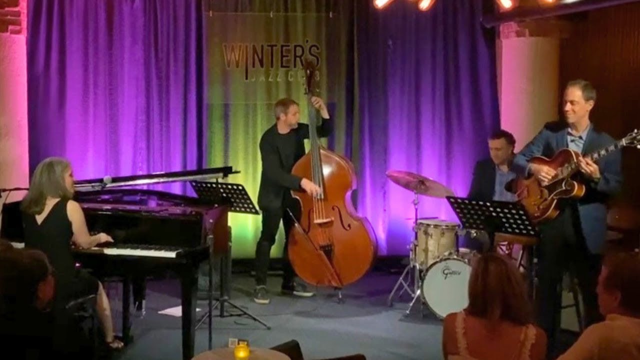 Jitterbug Waltz (Fats Waller) Pamela York Quartet Live at Winter's