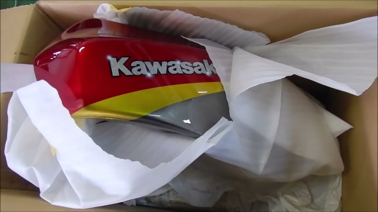 GPZ900R] Complete exterior custom paint job [Aluminum tank] - YouTube