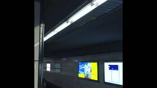 大阪市営地下鉄 御堂筋線 梅田駅 入線
