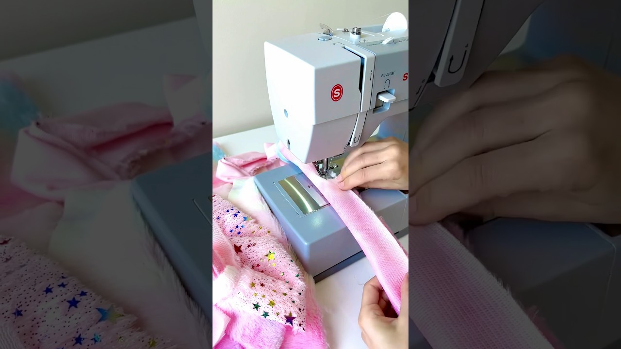 Sewing fur fabric scrunchies tubes 💗 scrunchiebusiness 