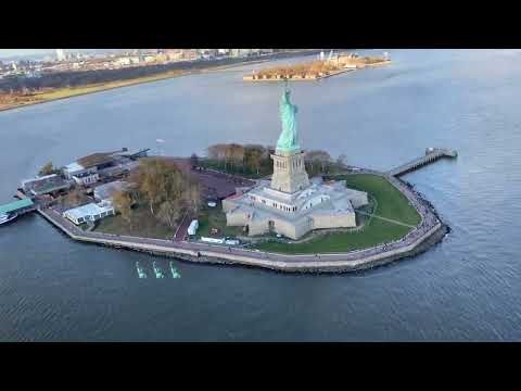 A still from the video NYC Helicopter Tour 🗽🚁 by Angela & Renaldo