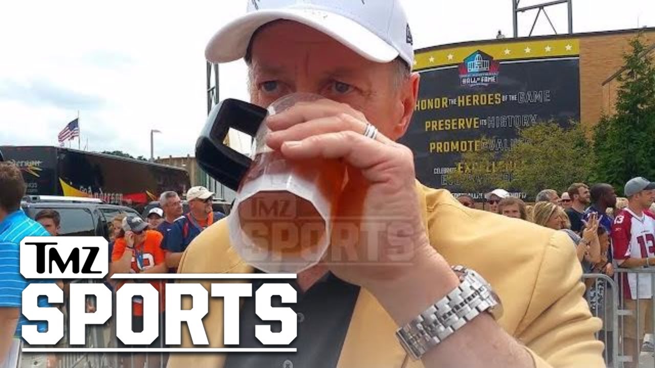 Bruins Legend Fires Up Fans With Beer Chug