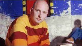 Galla Holzfiguren Und Leierkästen