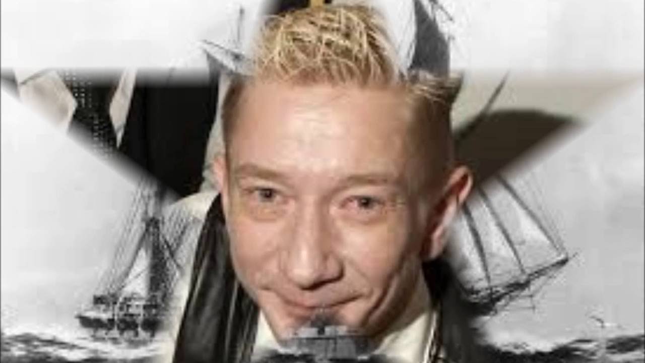 Yölintu   Cherbourgin sateenvarjot