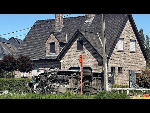 Бельгия в трауре после смертельного столкновения поезда со школьным автобусом