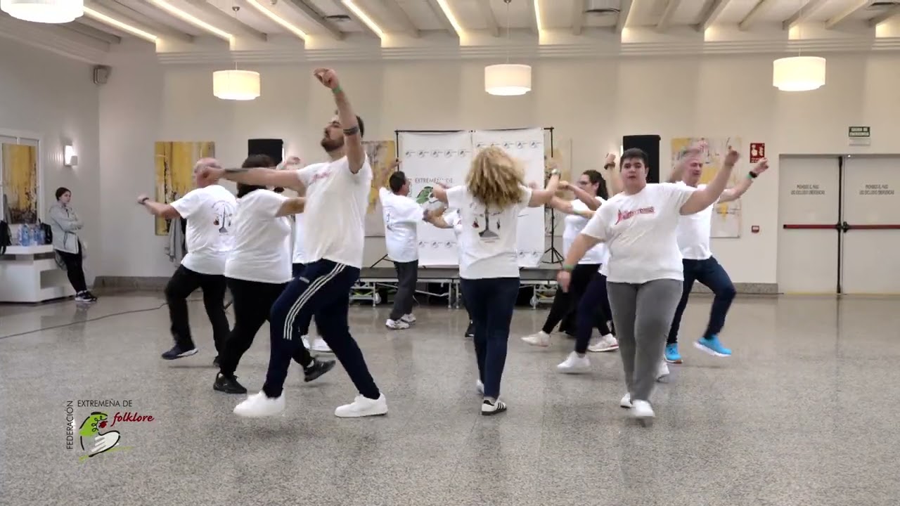 LAS PALOMITAS - Grupo de Coros y Danzas 