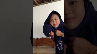 #DreamTrackAI bagaimana jika semua cuma mimpi, rock psikedelik, surealis, kabur
