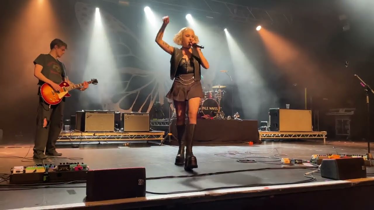 Pale Waves - Jealousy (live) NEW SONG!