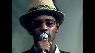 Linton Kwesi Johnson &#39;Di Eagle an Di Bear&#39; live with Dennis Bovell