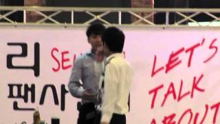 130914 Seungri Let's Talk About Love Fansign