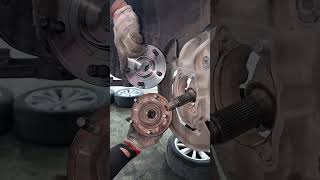 Ford Taurus wheel bearing noise #auto #mechanic #shorts #ideae