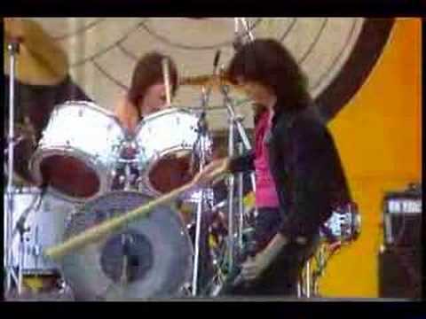 Ramones - Beat On The Brat Live San Bernardino
