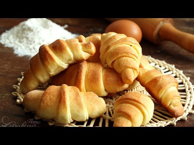 Easy Homemade Crescent Rolls