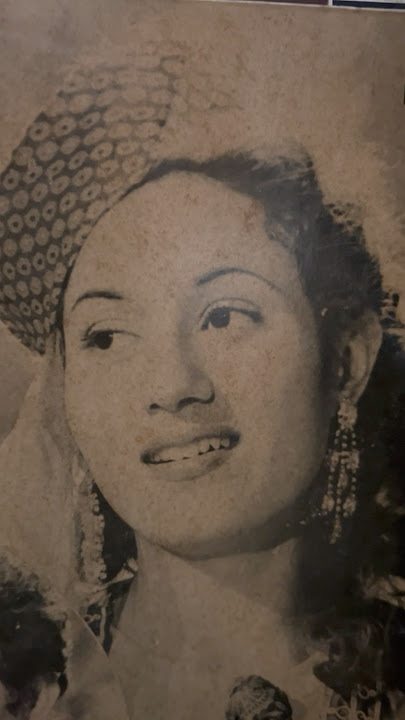Indian Vinyl Record Album Art:  Saqi (1952 Hindi Movie)