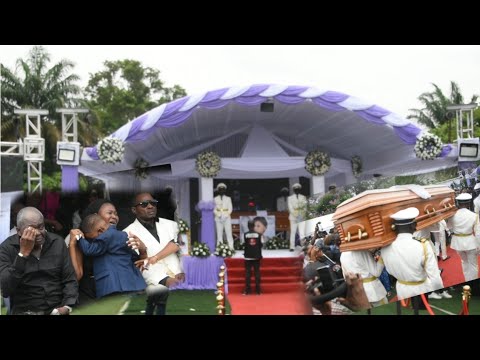 DERNIÈRS HOMMAGES A Mme BONETTE ELOMBE MUANA NAYE INCONSOLABLE BOTALA NIVEAU ALELISI BATU