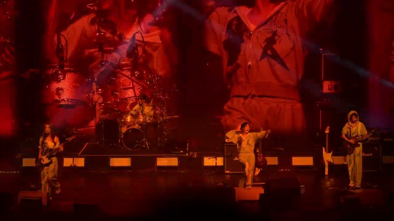 [4K]260103 QWER '사랑하자(Let’s Love)' 직캠 Fancam @QWER 1ST WORLD TOUR 《ROCKATION》 in MACAU