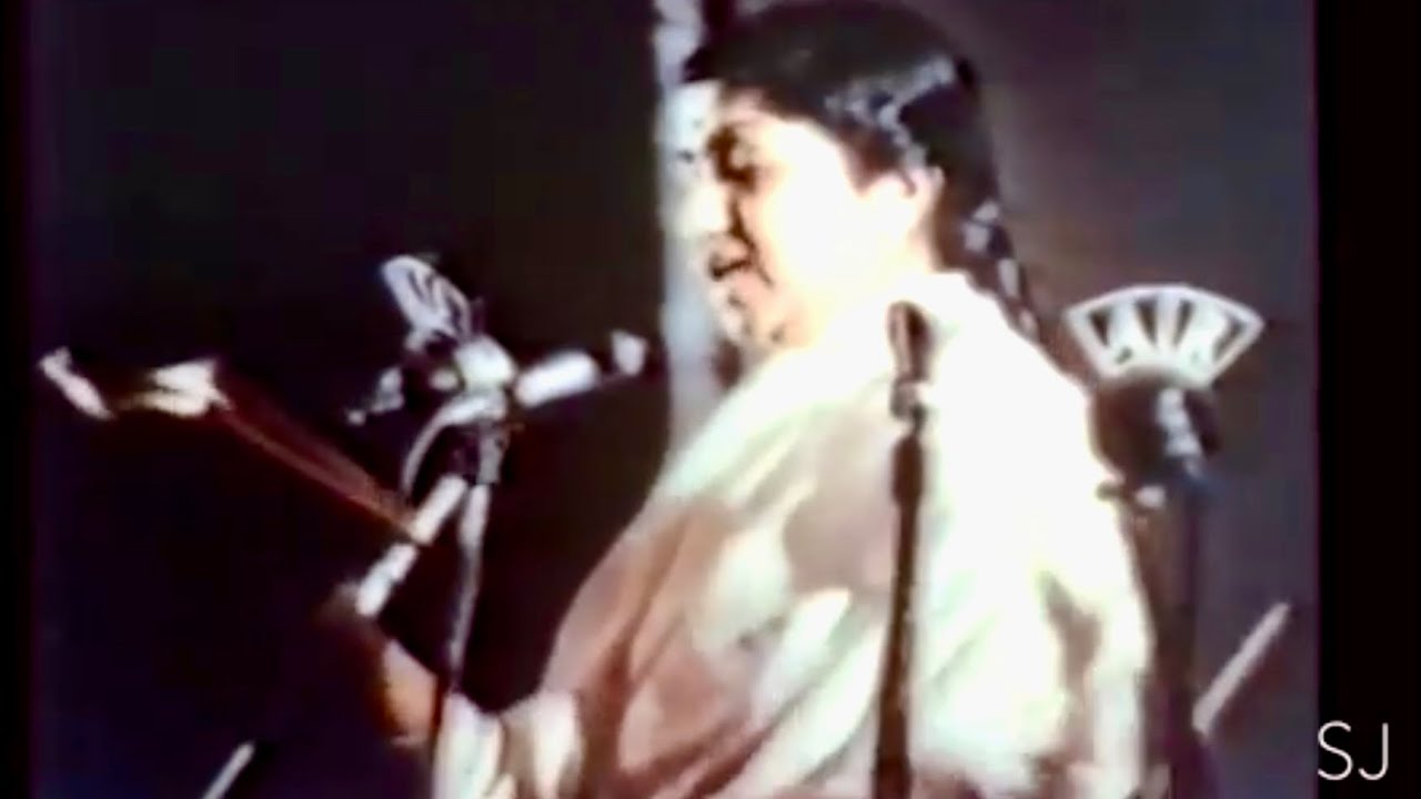 Bindiya shines Bindiya shined live  Do the path Lata Mangeshkar UHQ Shurinjohn