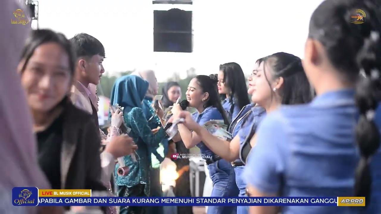 SINKA XUN - GELAS RETAK - BLMUSIKK LIVE IN KARAWANG 