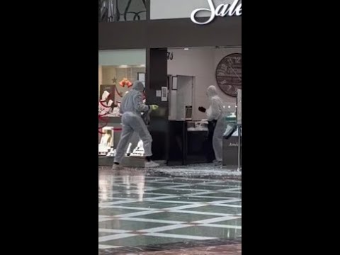 Jewellery store robbed