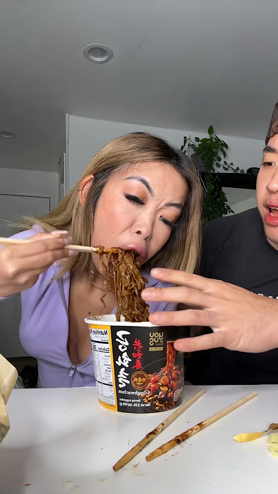MAKANAN INSTAN KOREA BAGIAN 1: MIE KACANG HITAM