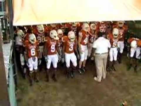 Texas Longhorns Halftime Tunnel Chant