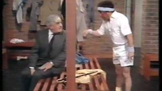 The Two Ronnies - "Your Nuts, Milord" "Fork 